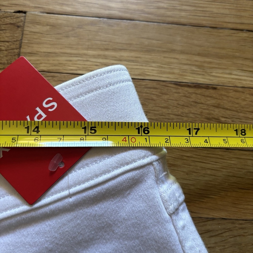 Spanx White Denim Trouser Shorts Women XL 4" Inseam Classic Stretch NWT Classic - Picture 3 of 9